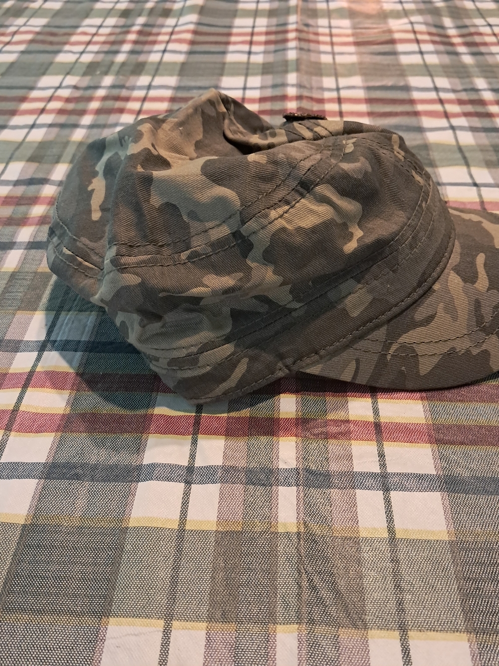 Camouflage Beaded Military Style Cap - Olive Green - Picture 3 of 3
